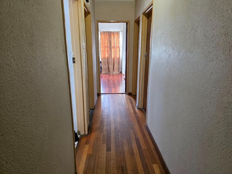 4 Bedroom Property for Sale in Churchill Estate Western Cape